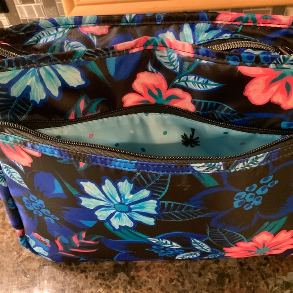 LUG RESORT BLACK SHIMMY SE - Picture 9 of 11